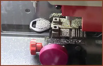 Happy Valley OR Locksmith Store Happy Valley, OR 503-468-5453 - 11-key-cutting3